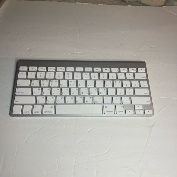 Apple Other - Genuine Apple Magic A1314 Bluetooth Wireless Slim Aluminum Keyboard Silver with
